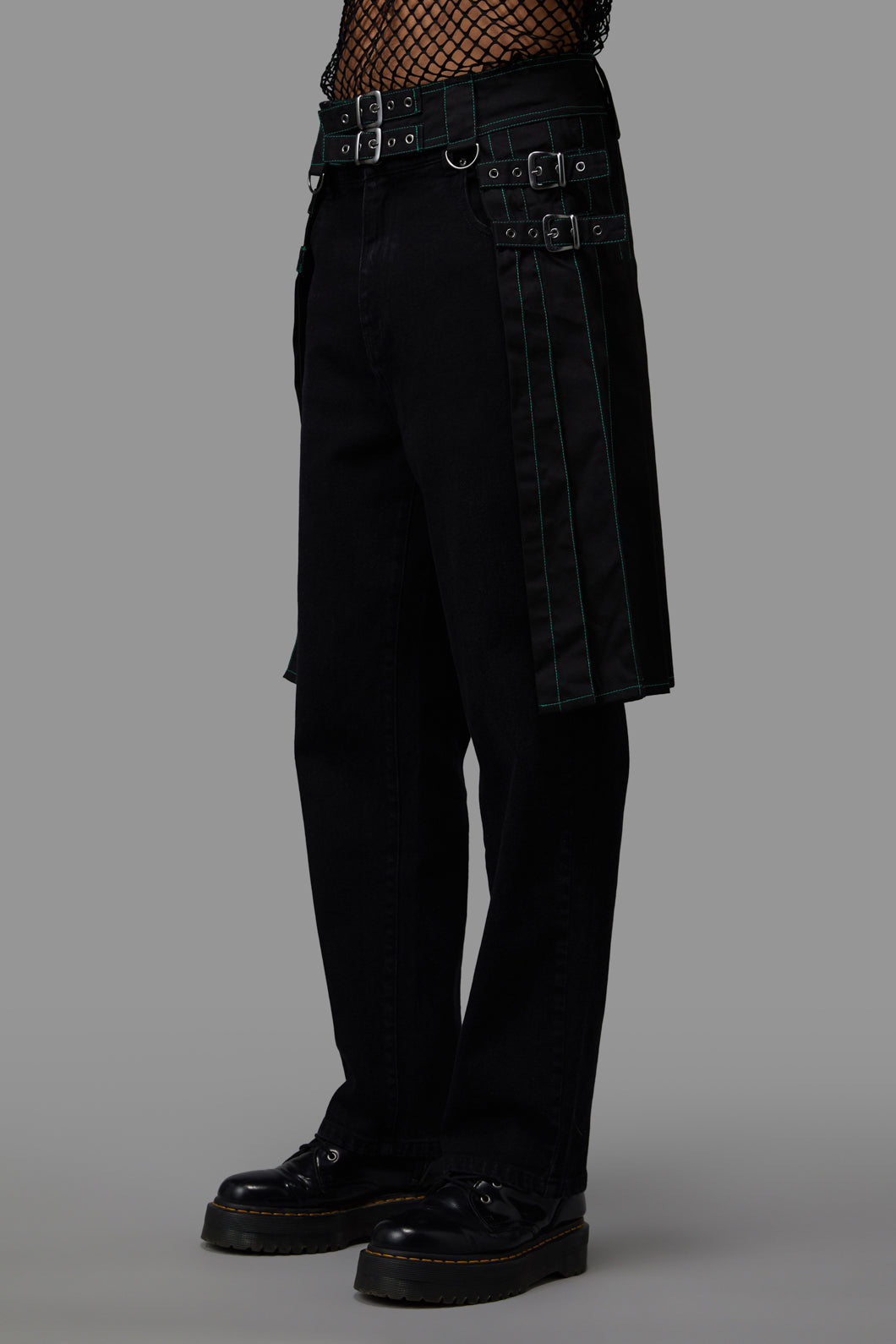 Black Friday - Venom Cargo Skirt - black-green