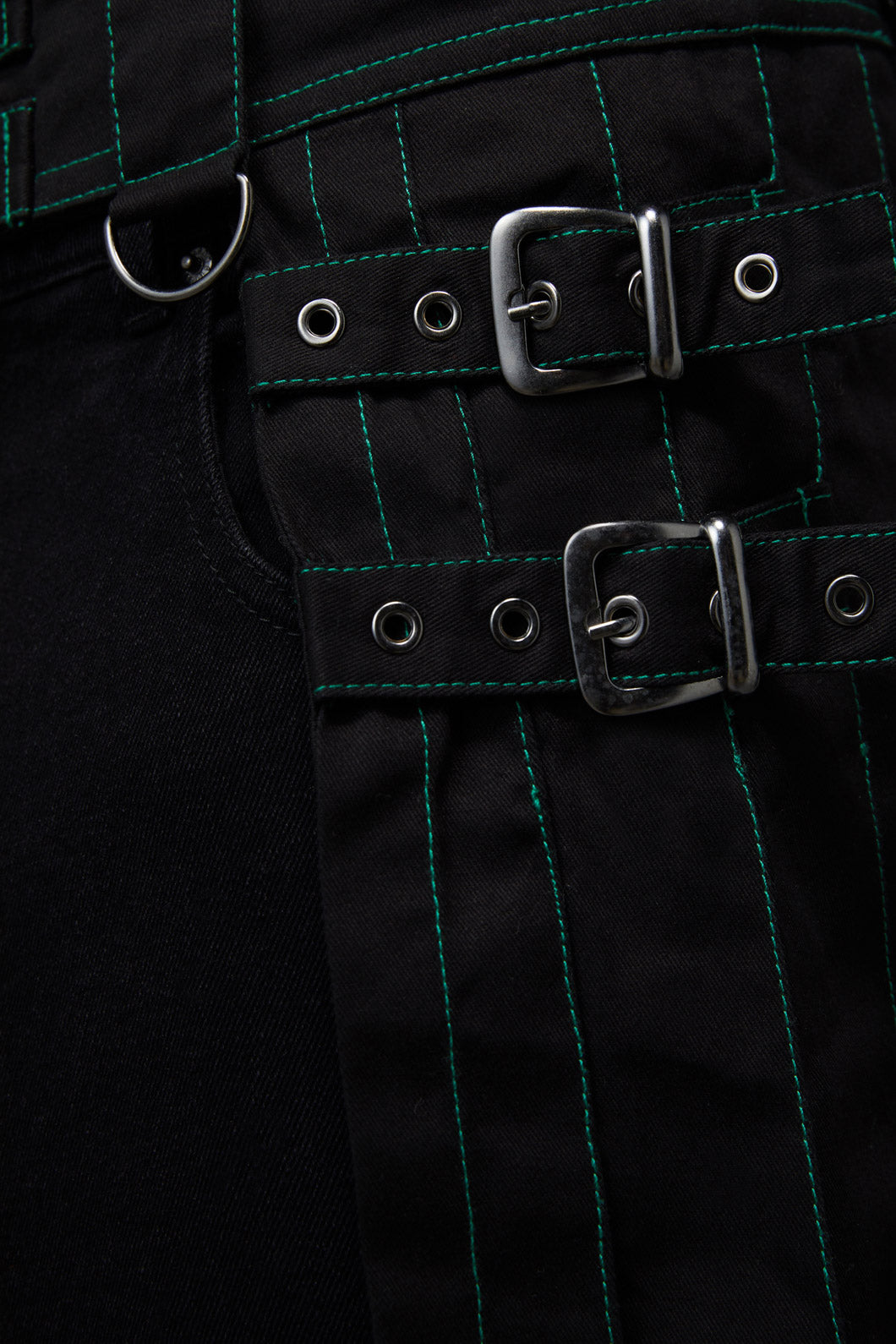 Black Friday - Venom Cargo Skirt - black-green