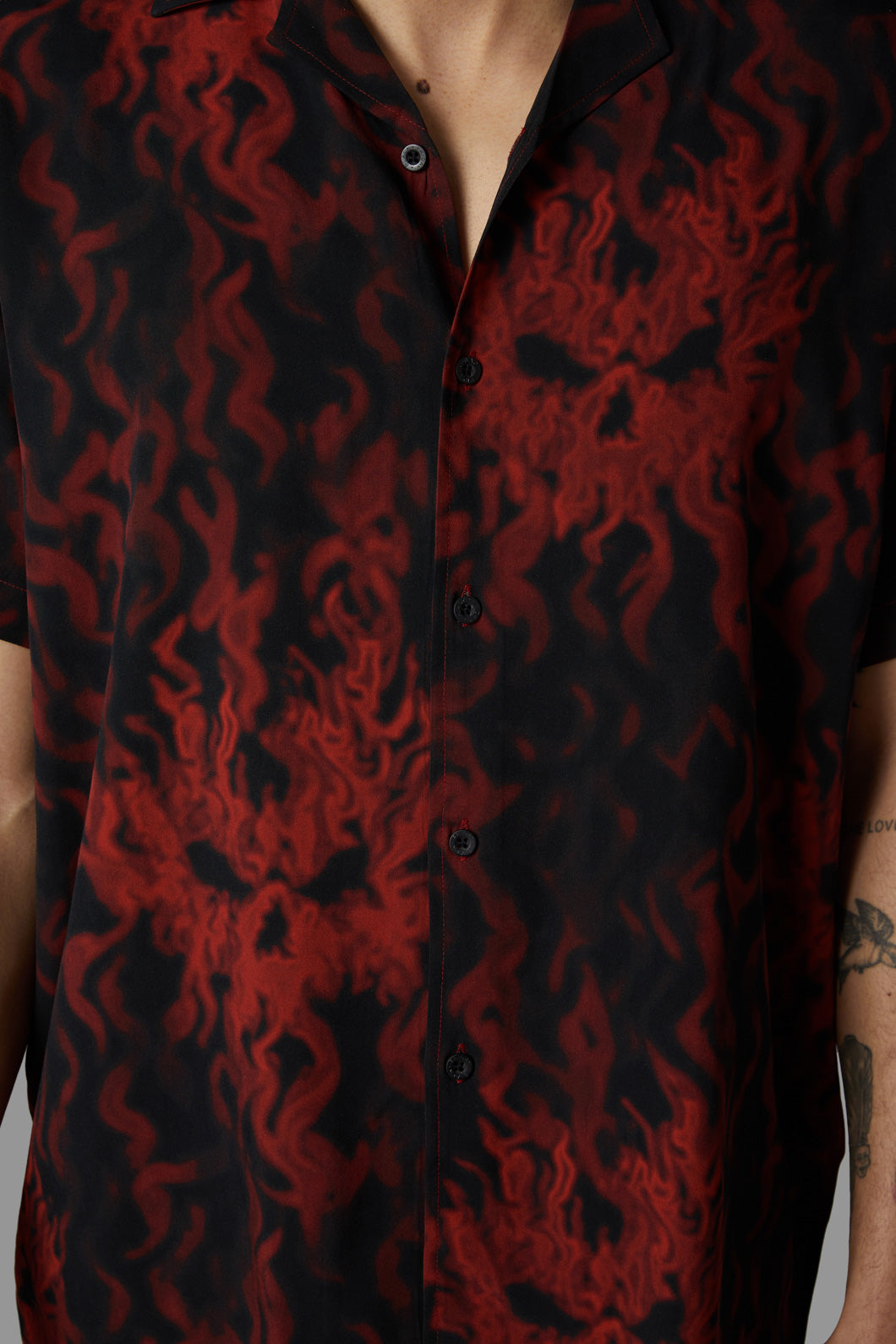 Black Friday - Up In Flames Short Sleeve Shirt - red