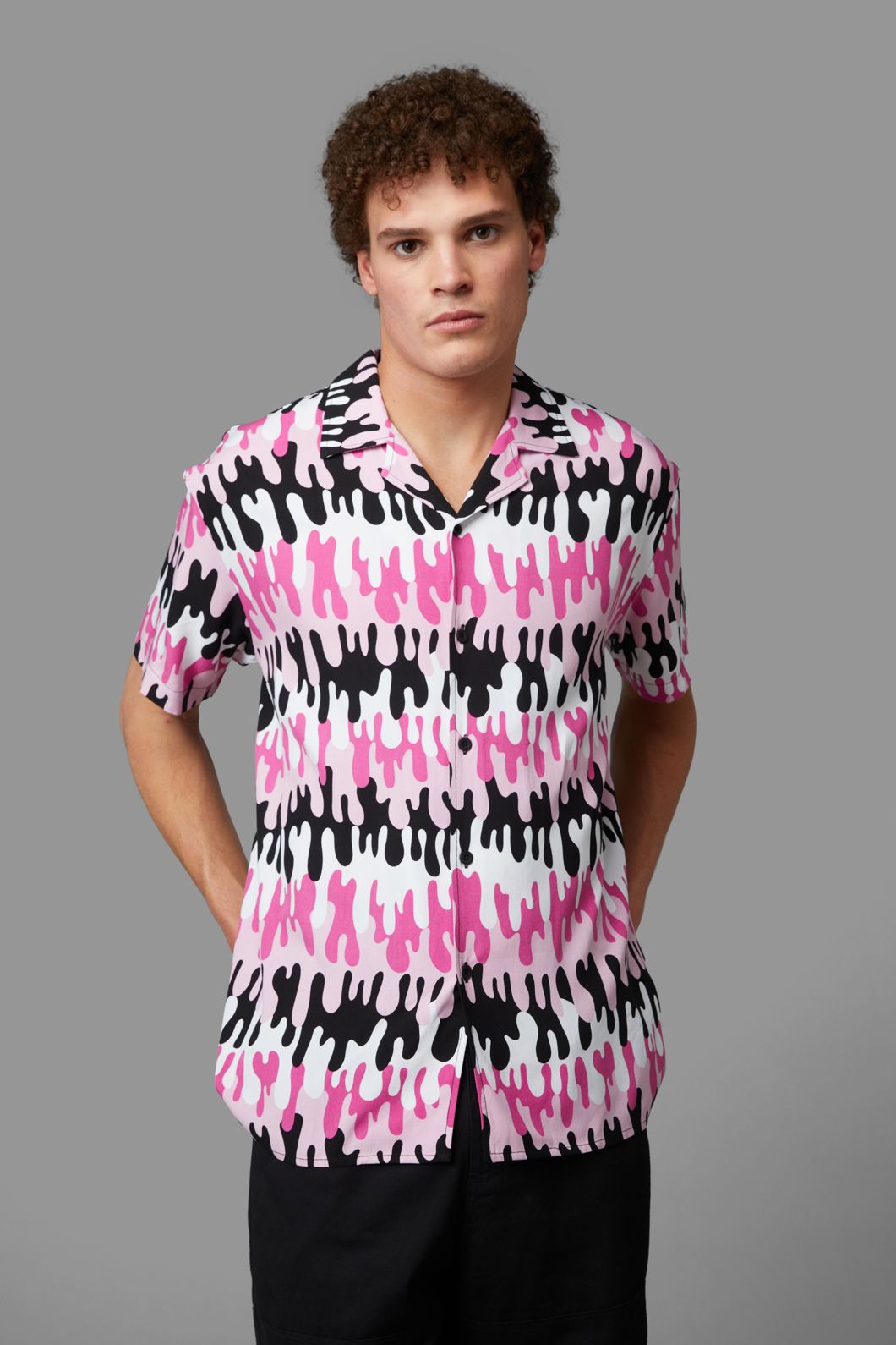 Black Friday - Drip Drip Short Sleeve Shirt - pink