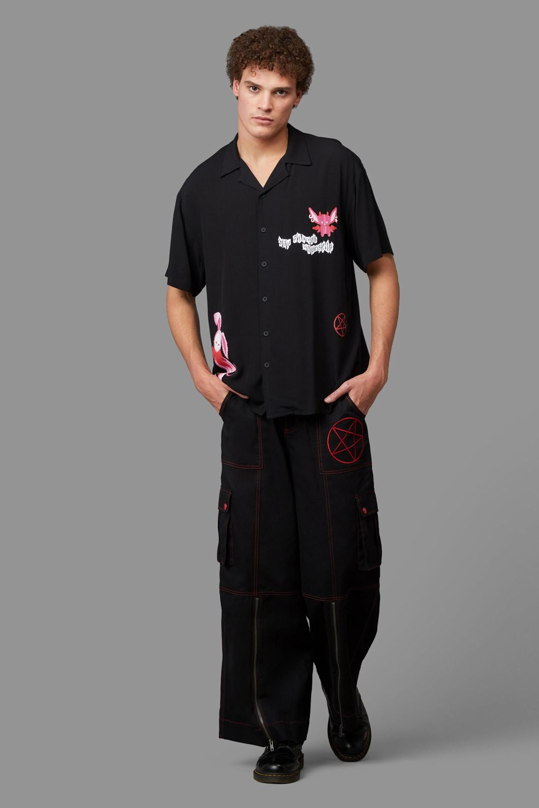 Black Friday - Entity Short Sleeve Shirt - black