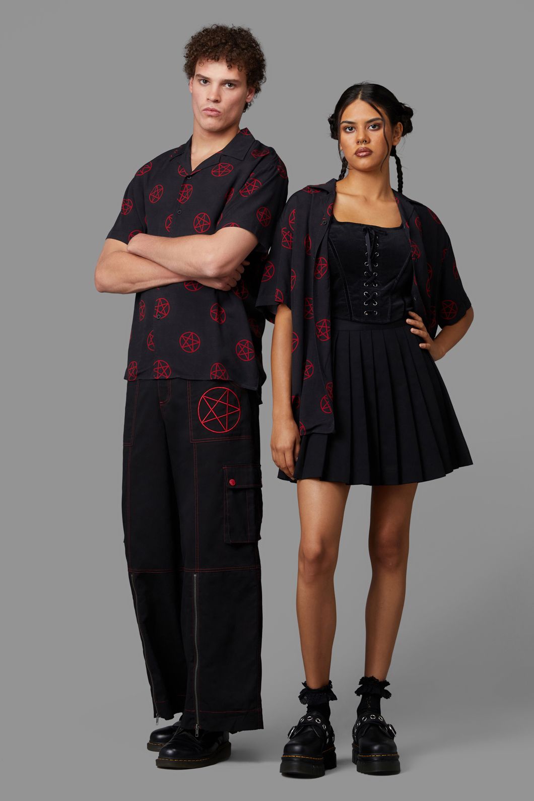 Black Friday - Pentagram Short Sleeve Shirt - black