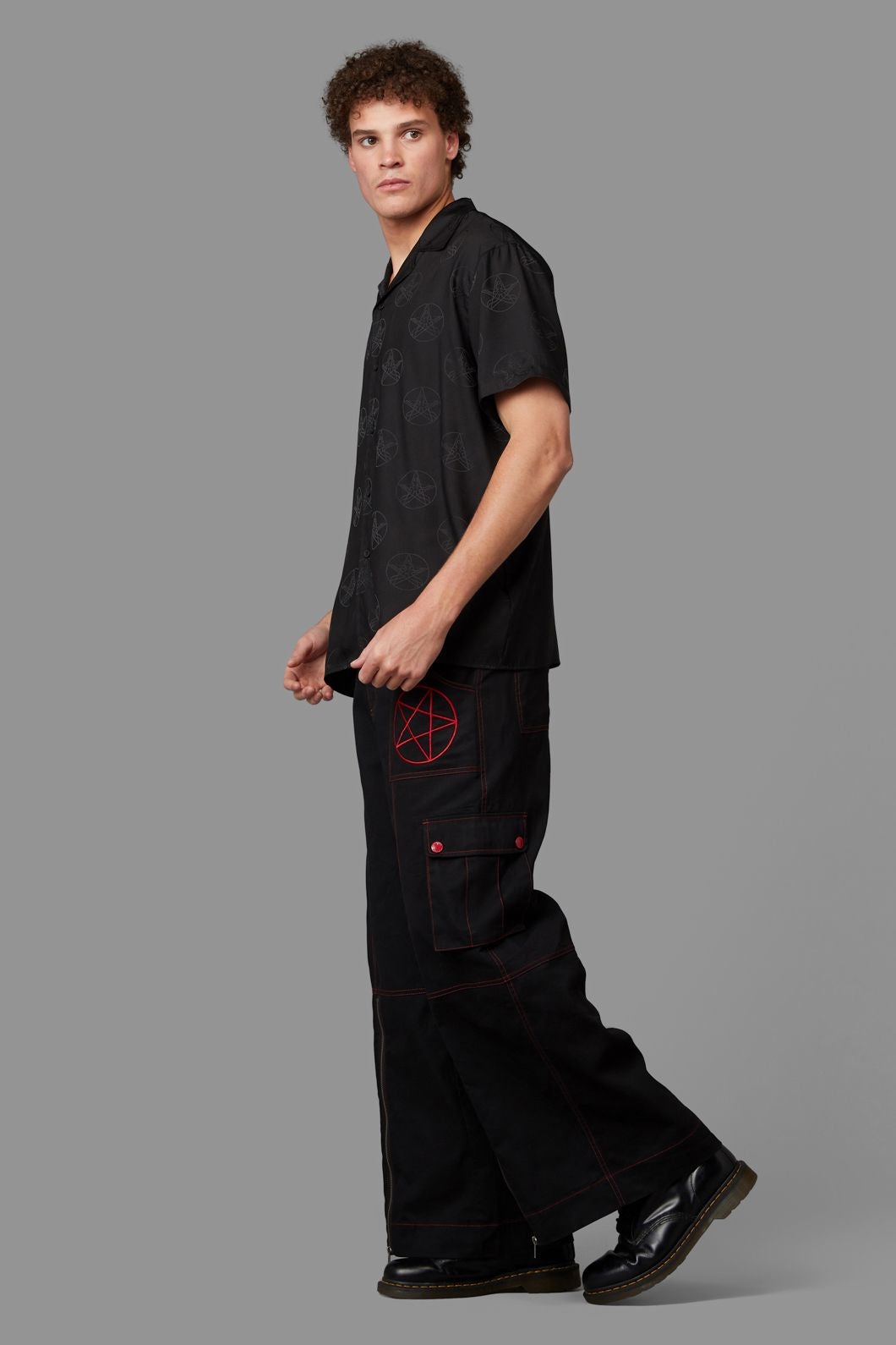 Black Friday - Pantagram SS Shirt - black