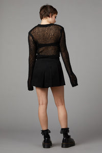 Black Friday - Skulduggery Ultra Crop Knit - black
