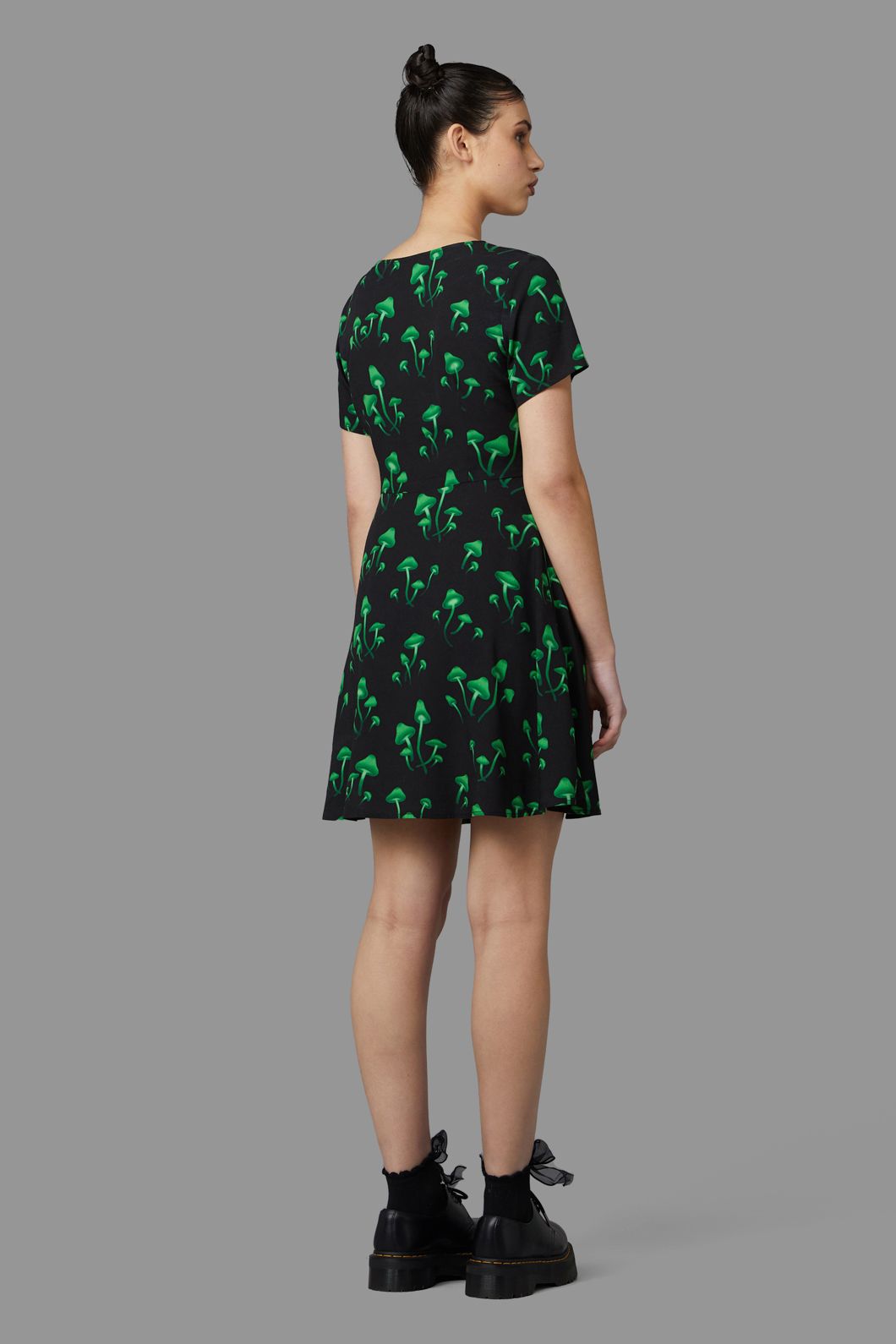 Black Friday - Mushie Dress - black