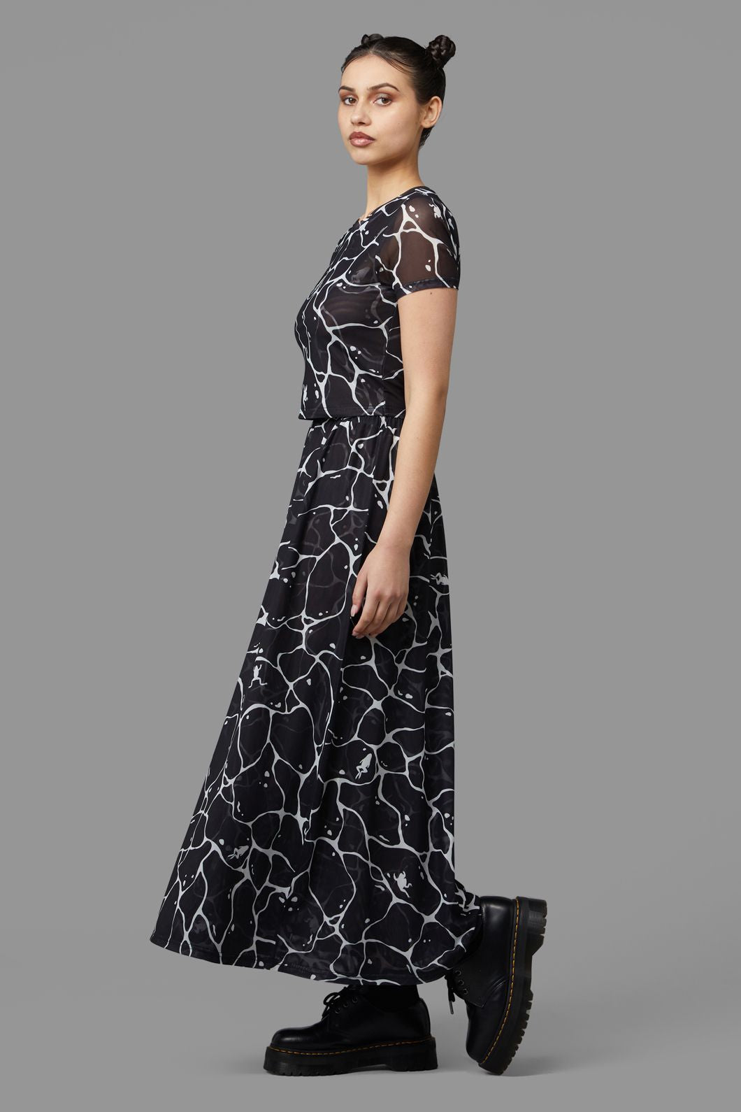 Black Friday - Lily Pad Top - black