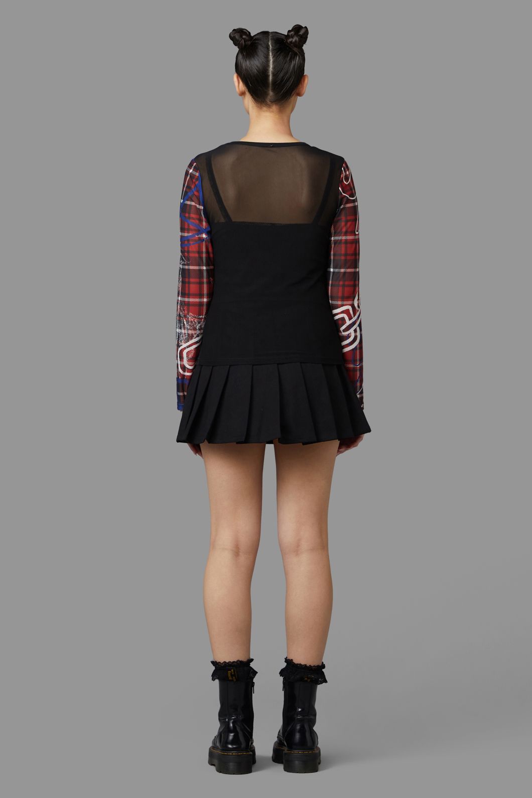 Black Friday - Tag Tartan Grave Mesh Top - black-red