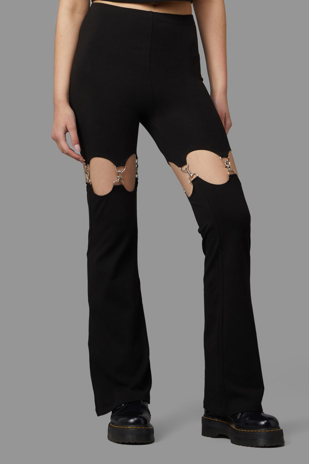 Black Friday - Jaywalker Cutout Pants - black