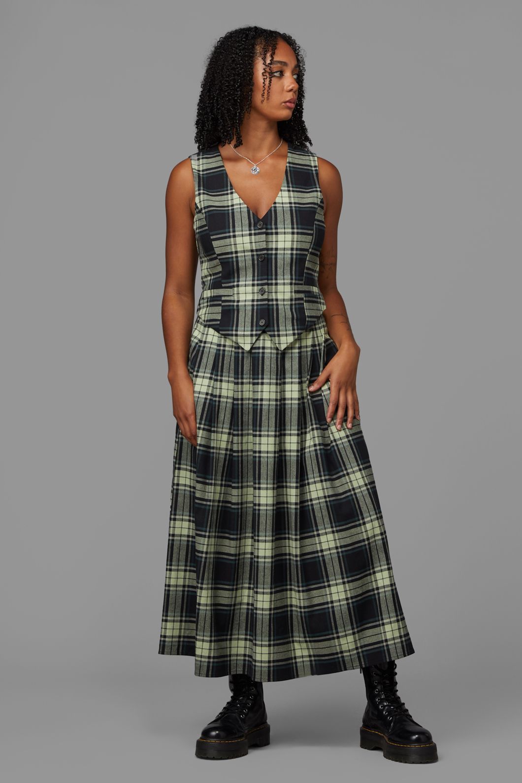 Black Friday - Haunted Bloom Tartan Vest - black-sage