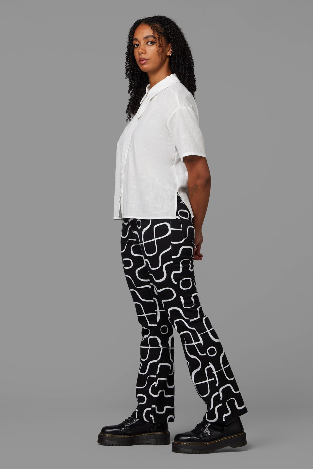 Black Friday - Soundwave Blouse - white