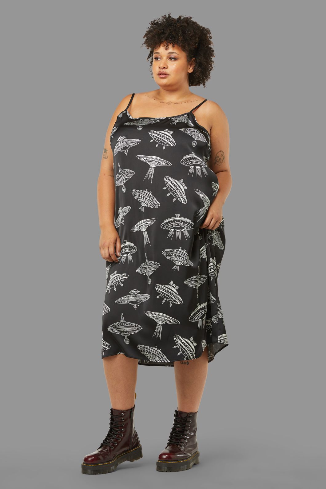 Black Friday - Curve Ufo Dress - black