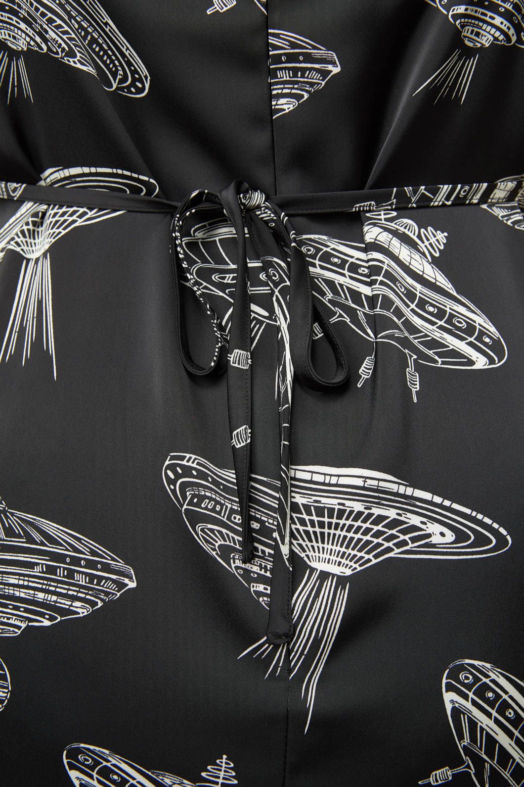 Black Friday - Curve Ufo Dress - black