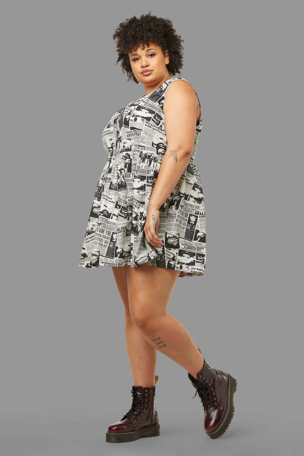 Black Friday - Curve Extraterrestrial Dress - cream