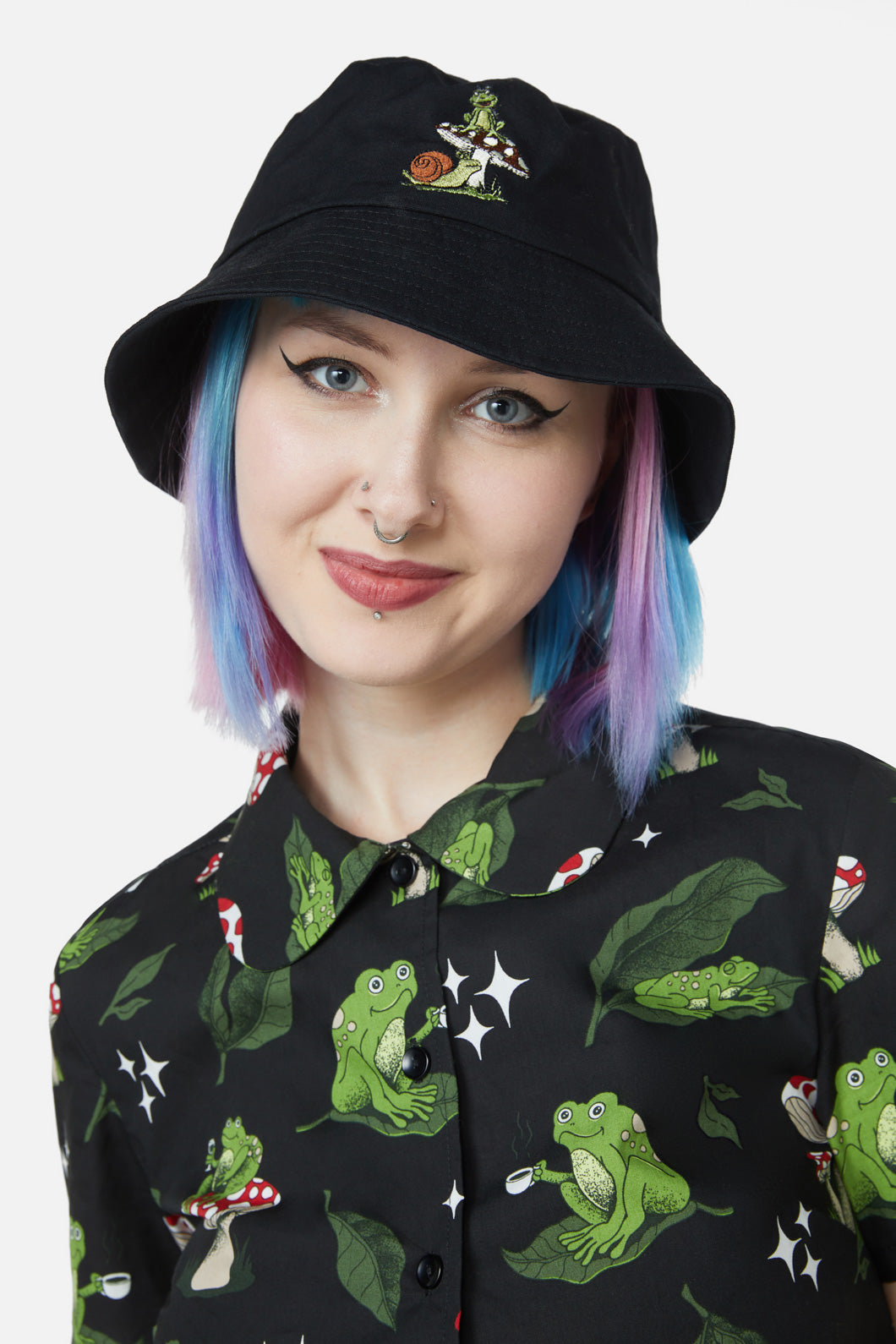 Black Friday - Frog Friends Hat - black