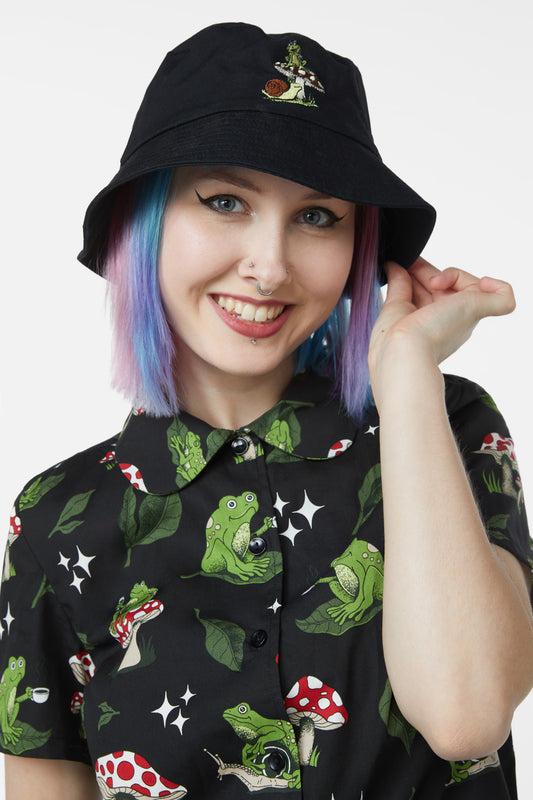Black Friday - Frog Friends Hat - black