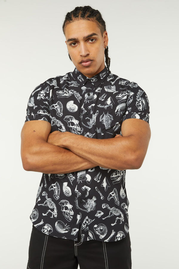 Dangerfield - Body Fossils Printed Short Sleeve Shirt - black