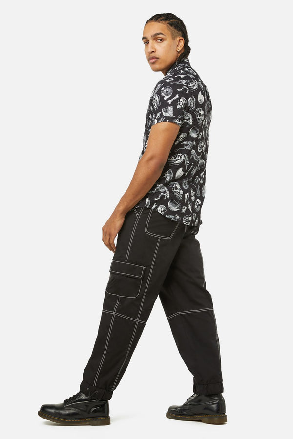 Dangerfield - Body Fossils Printed Short Sleeve Shirt - black