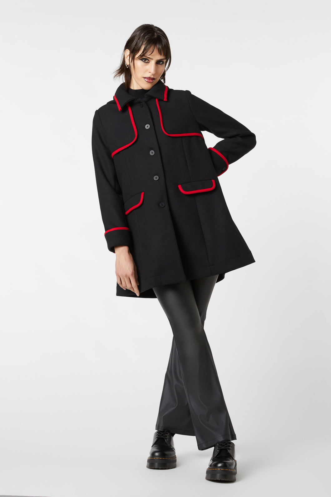 Dangerfield - Back To Yesterday Coat - black