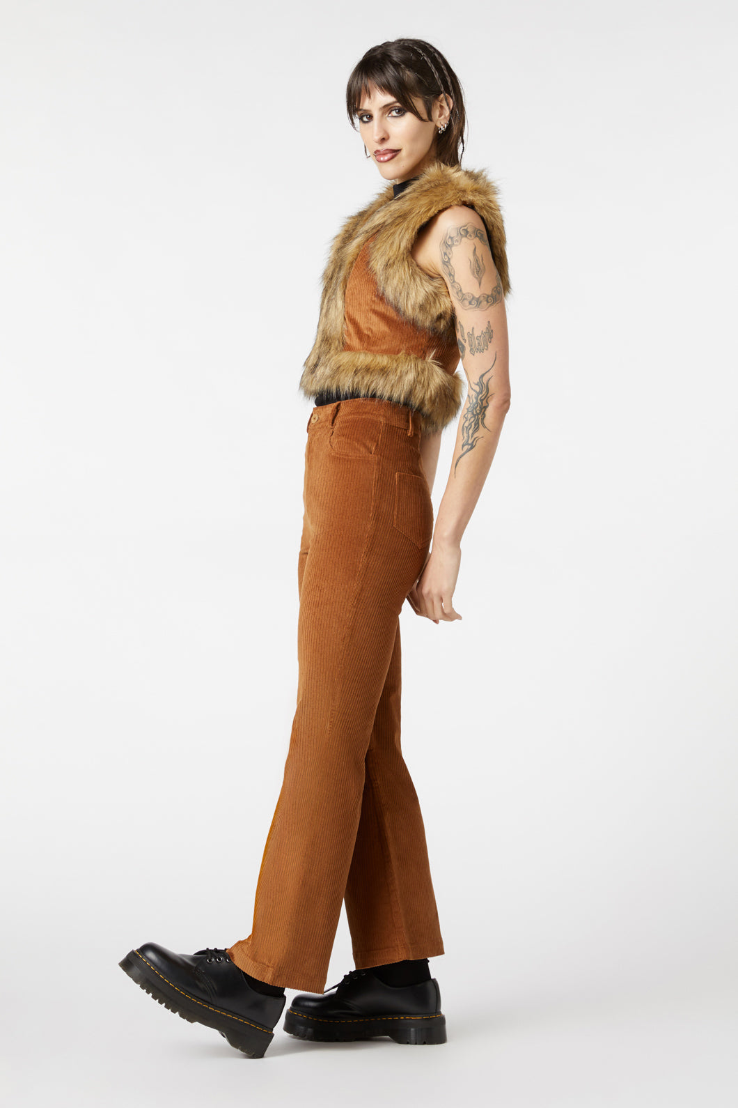 Dangerfield - Moss Cord Vest - brown