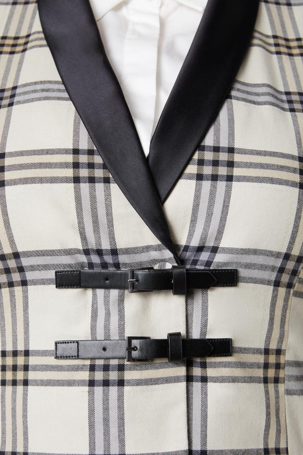 Dangerfield - Curve Crescent Tartan Tail Coat - beige