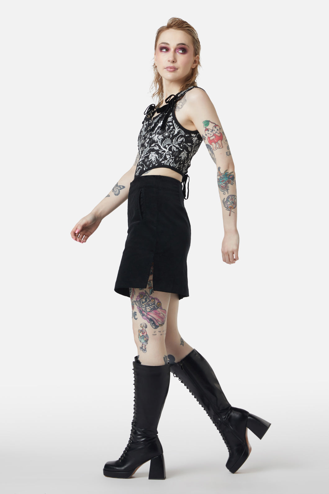 Dangerfield - At The Alter Mini Skirt - black