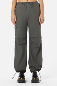 Dangerfield - Fern Cargo Pant - charcoal