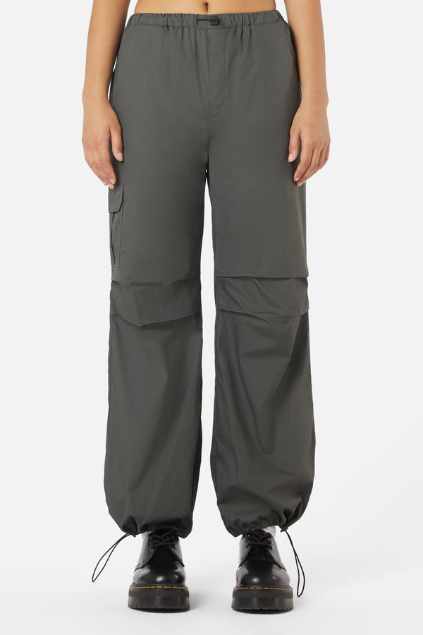 Dangerfield - Fern Cargo Pant - charcoal