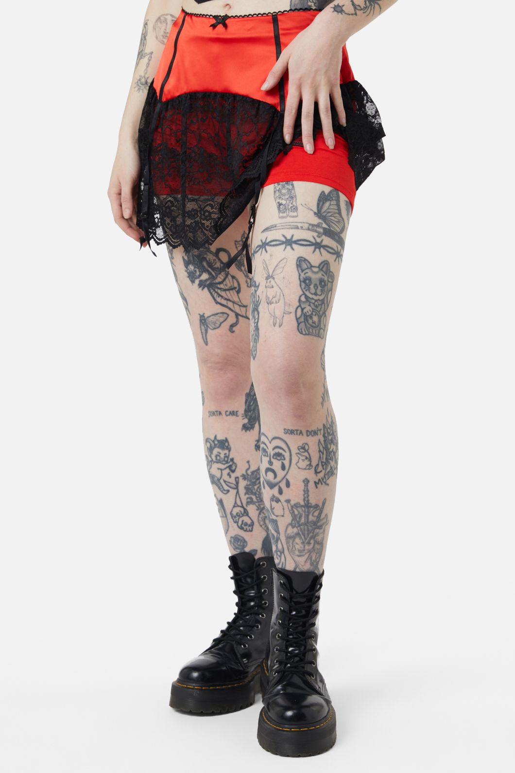 Dangerfield - Boudoir Satin Lace Skort - red