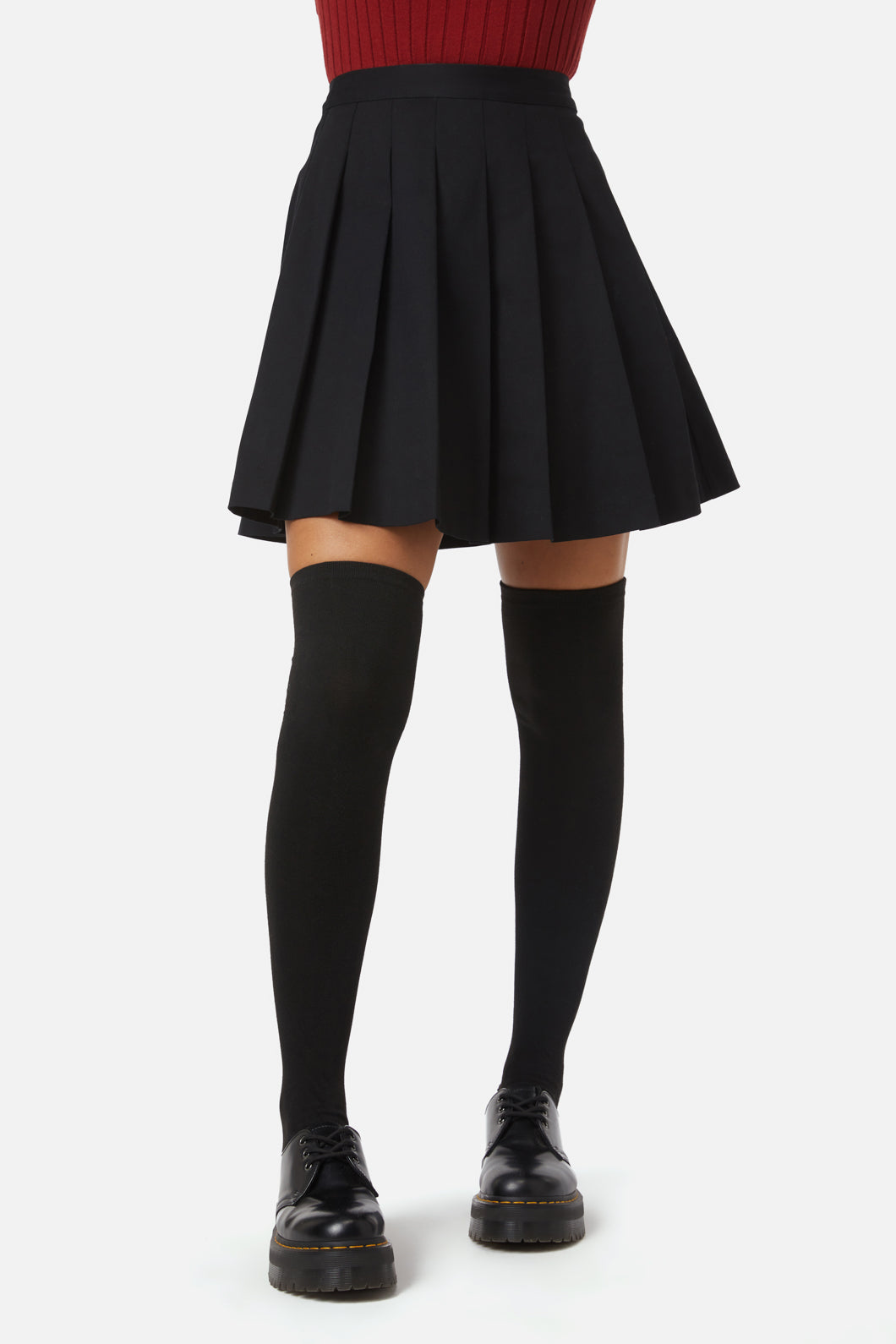 Dangerfield - Grave Respect Pleated Skirt - black