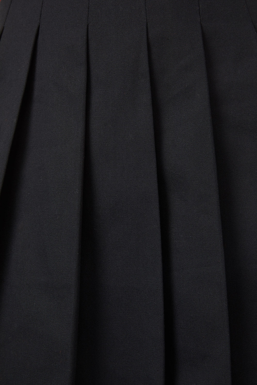 Dangerfield - Grave Respect Pleated Skirt - black