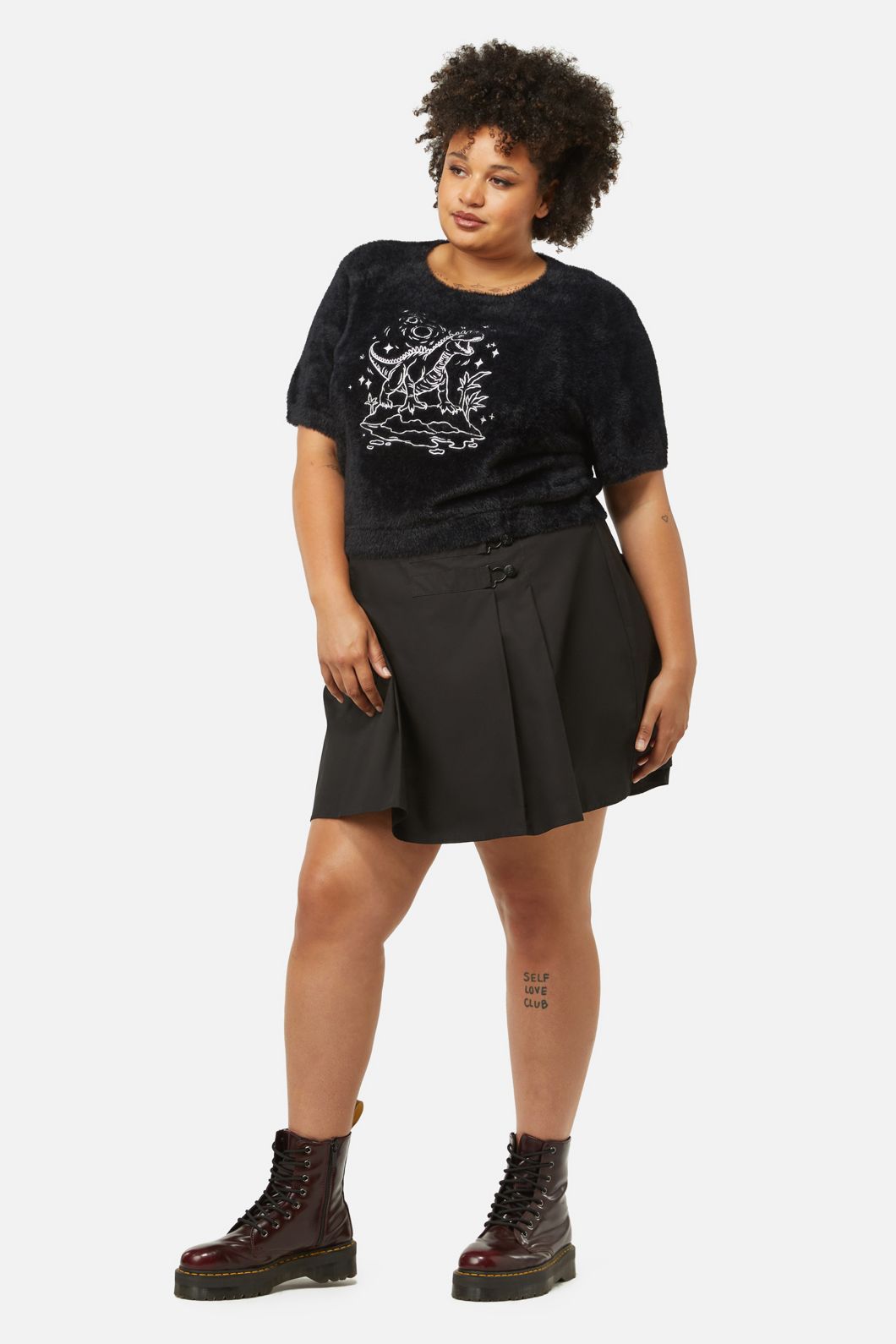 Dangerfield - Curve Triassic Embroidery Fluffy Knit - black