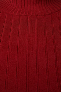 Dangerfield - Curve Grave Respect Knit Skivvy - red