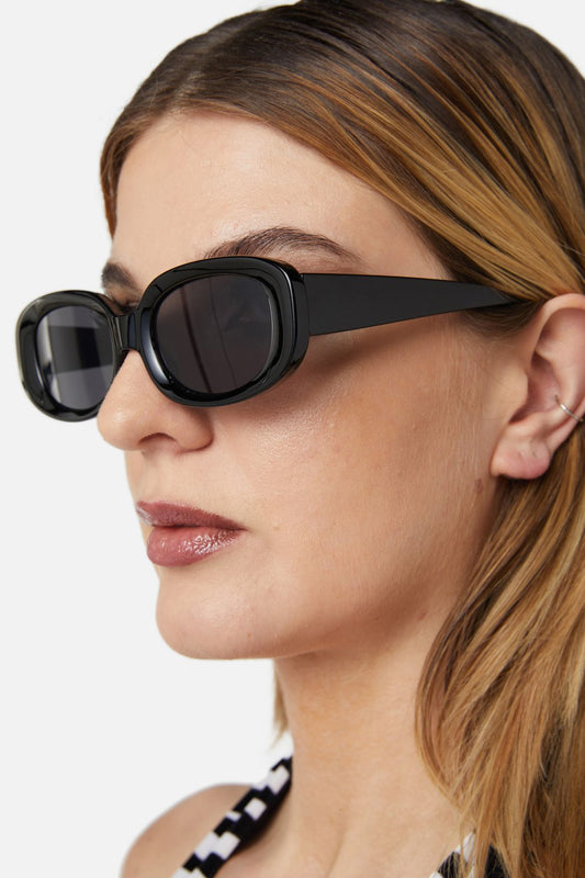 Dangerfield - Oval Frame Sunglasses - black