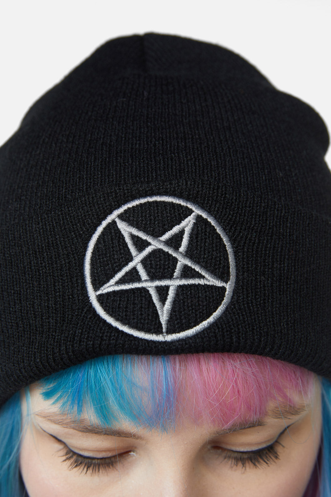 Dangerfield - Pentagram Knit Beanie - black