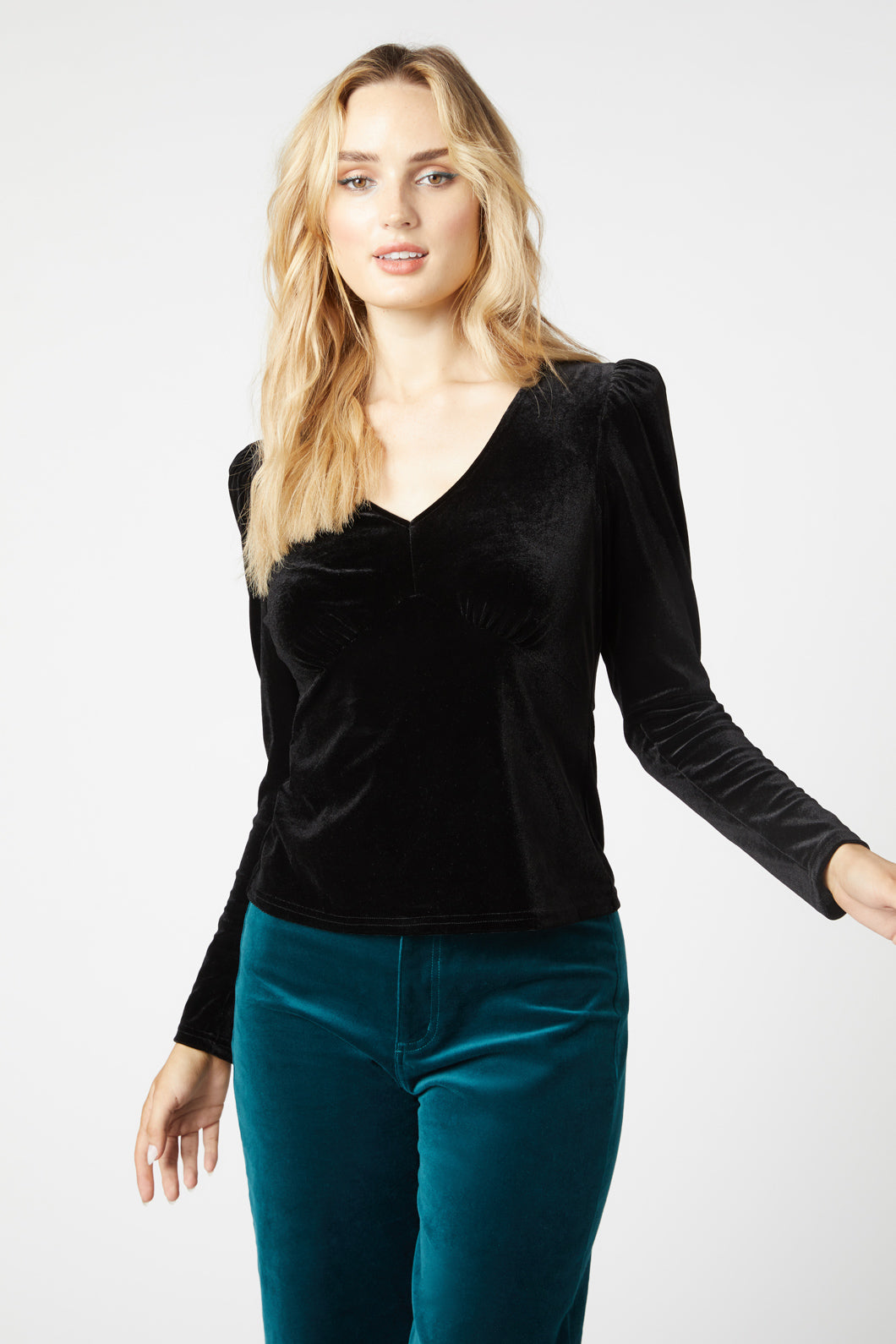 Princess Highway - Roxy Velvet Top - black