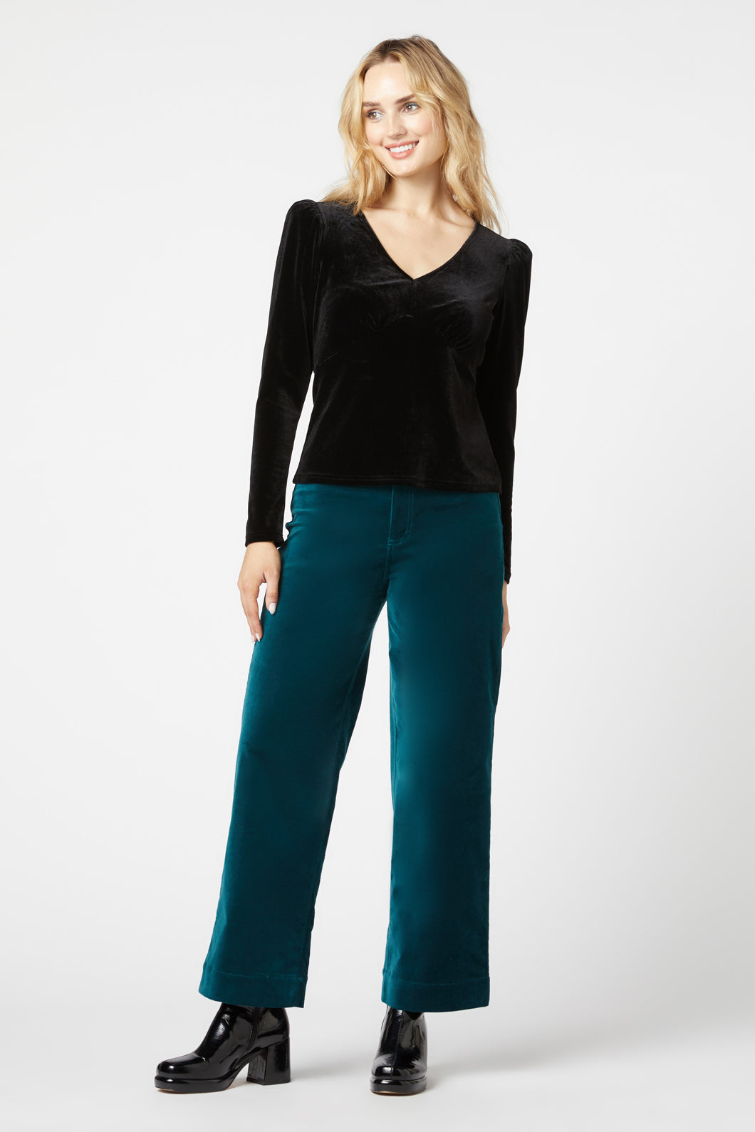 Princess Highway - Roxy Velvet Top - black