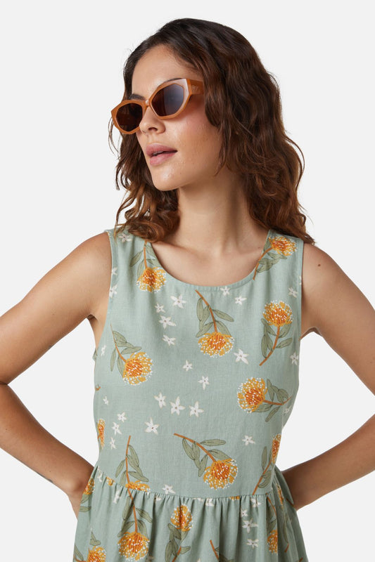 Princess Highway - Edgy Cats Eye Sunglasses - tan