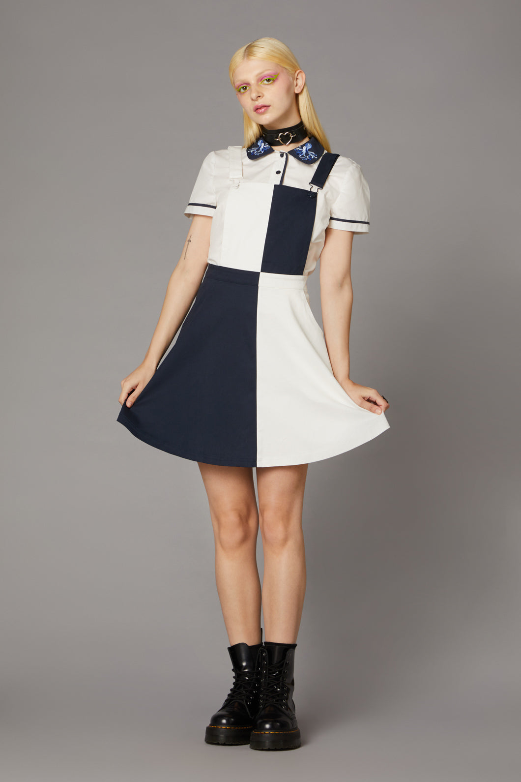 navy-white