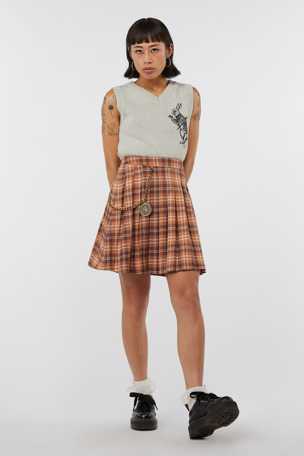 Brown plaid skirt outlet in store